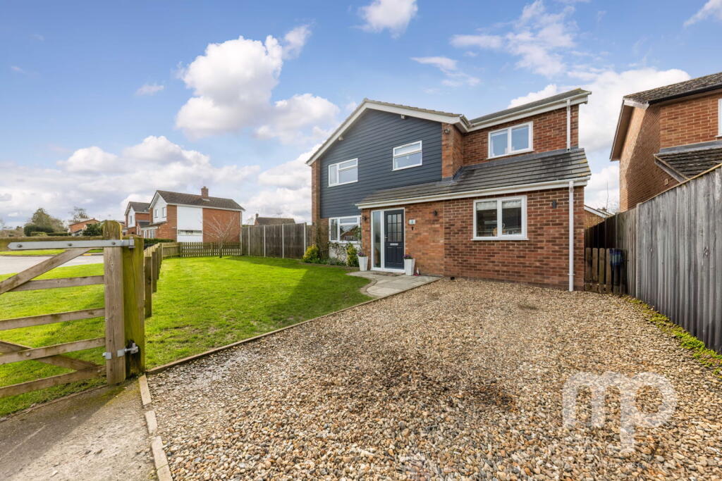 Main image of property: Extended Family Home Robert Key Drive, Mattishall, Norfolk