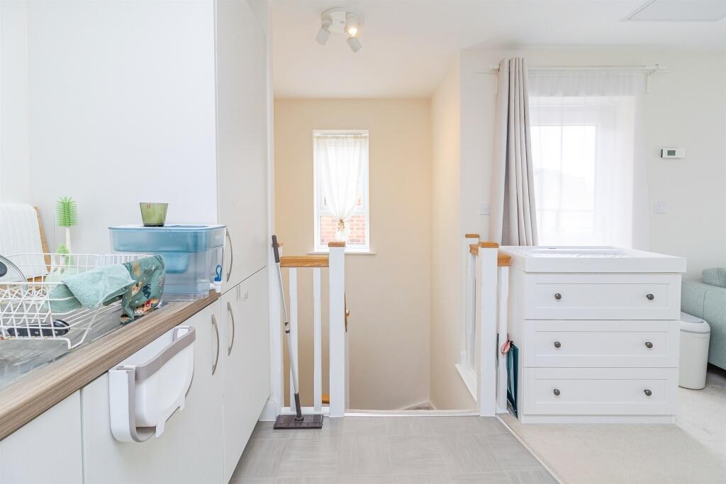 House in Milton Keynes, Broughton and Milton Keynes - More