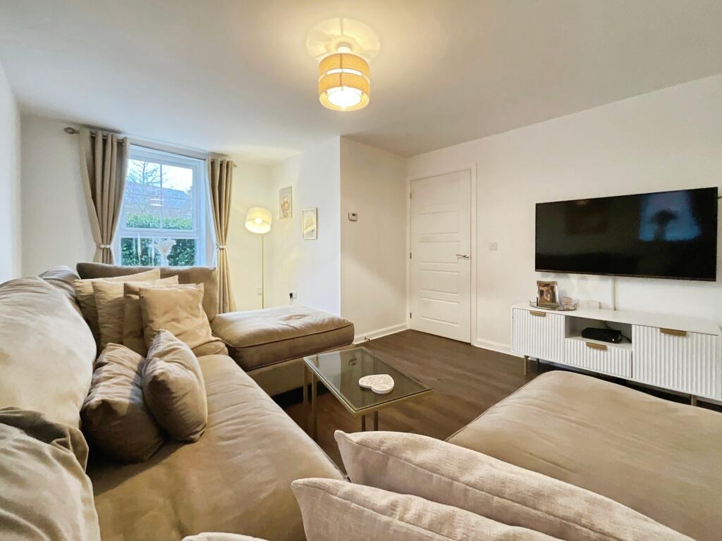 Piccadilly Close, Mansfield, NG19 - More
