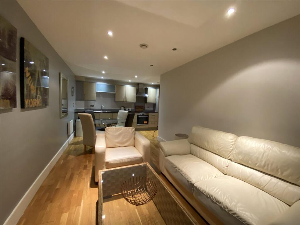 Apartment in Newcastle upon Tyne, Grainger Town - View 3