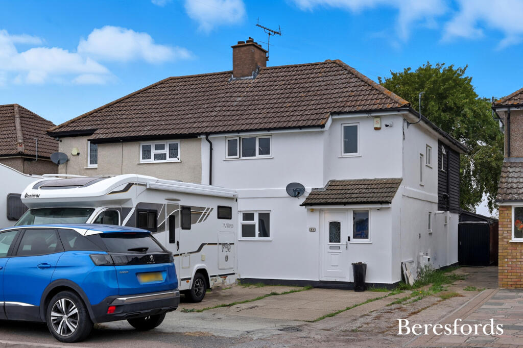 4-bed semi-detached on Billericay Road, Herongate, CM13, £650,000