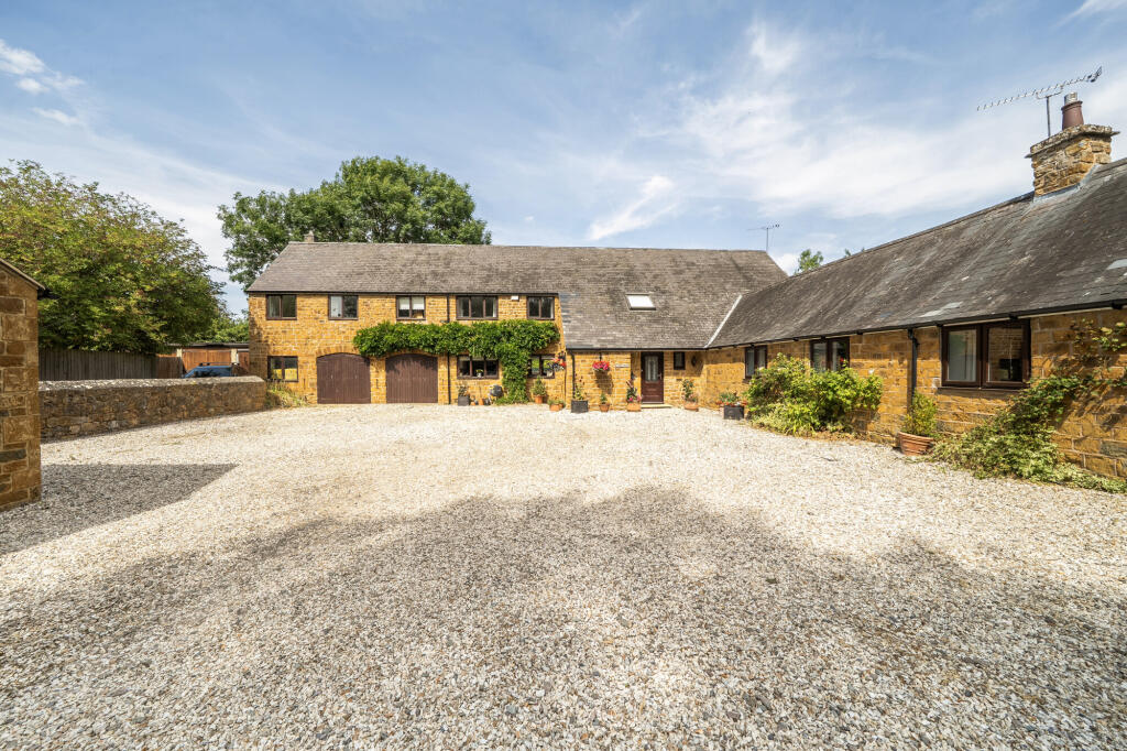 Main image of property: The Slade, Fenny Compton, Southam, CV47