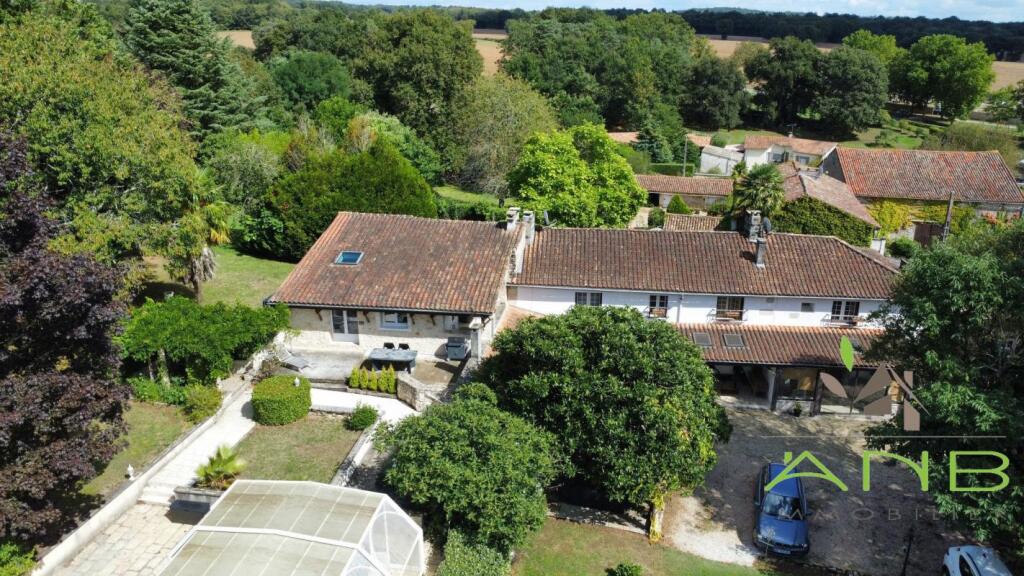Main image of property: Poitou-Charentes, Charente, Marthon
