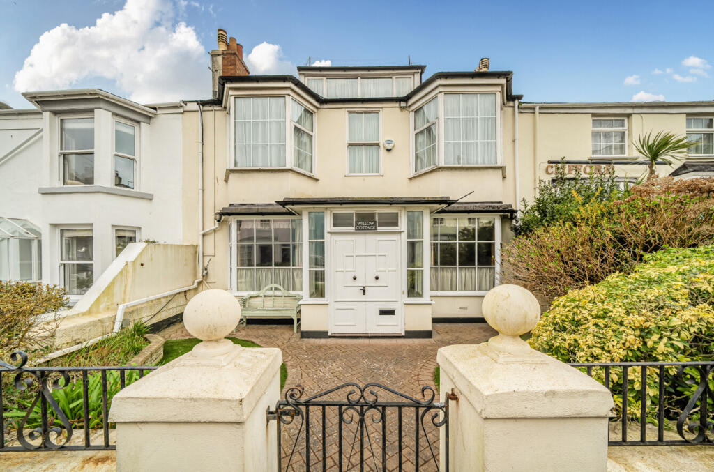 Main image of property: Fore Street, Shaldon, Devon