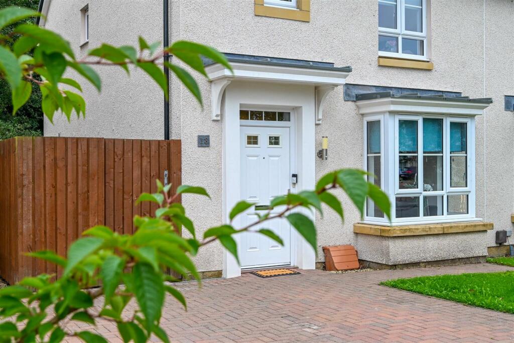 House in Wishaw, Coltness - View 2