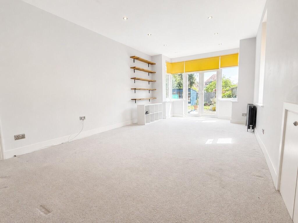 Richmond Park Crescent, Bournemouth - View 6