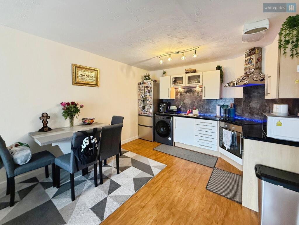 Apartment in Crewe - View 4
