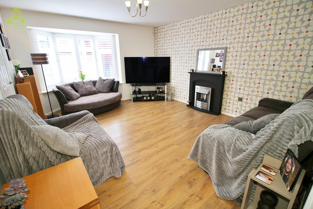 Ingleby Close, Westhoughton, BL5 3QZ photo 2