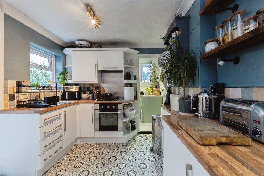 Apartment in Bournemouth - More