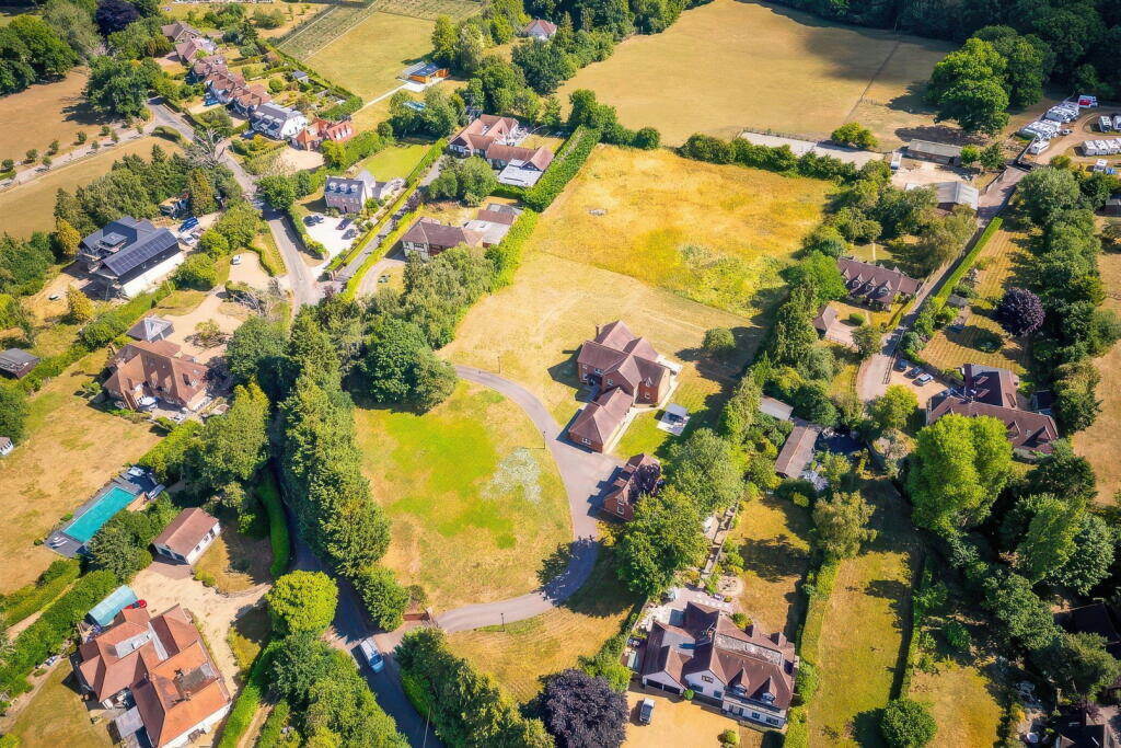 Additional image 3 of Pottersheath Road, Welwyn, AL6 9SY