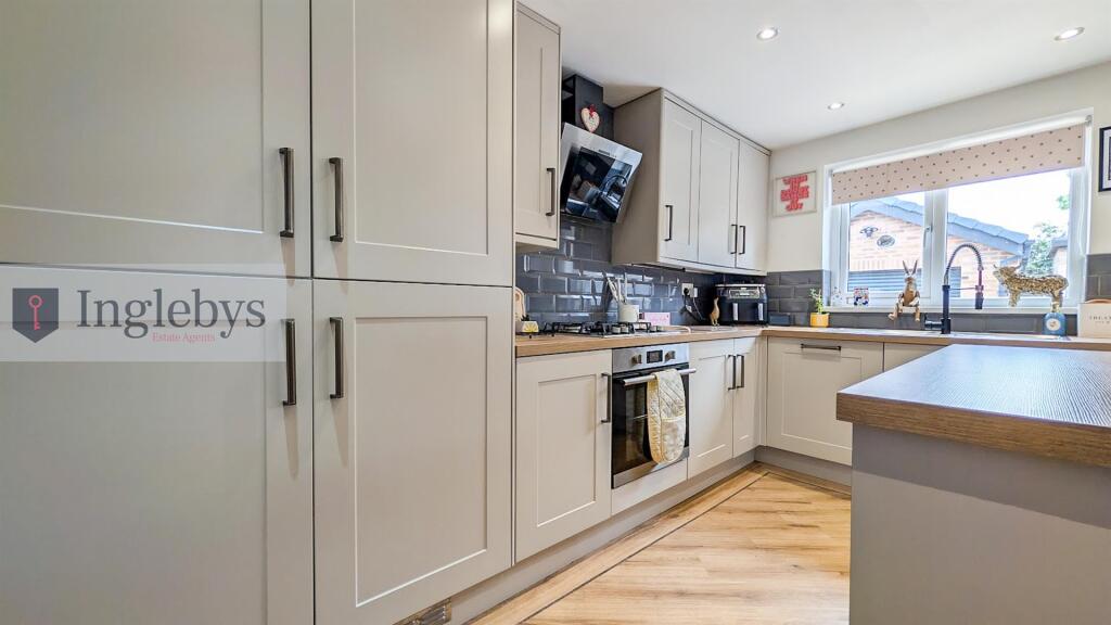 House in Stockton-on-Tees - More