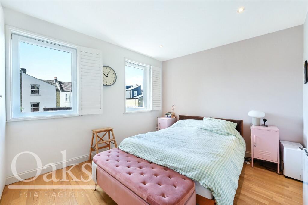 Apartment in London - View 4