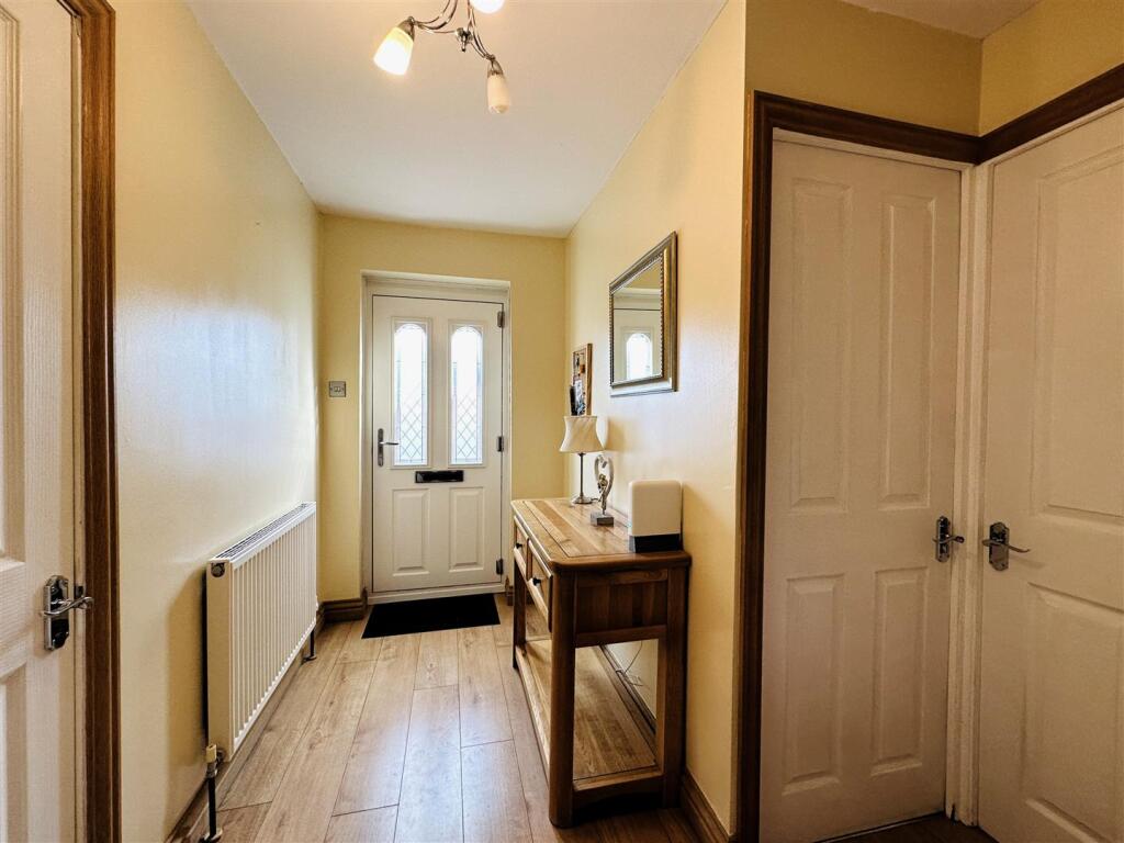House in Thorpe Willoughby - View 5