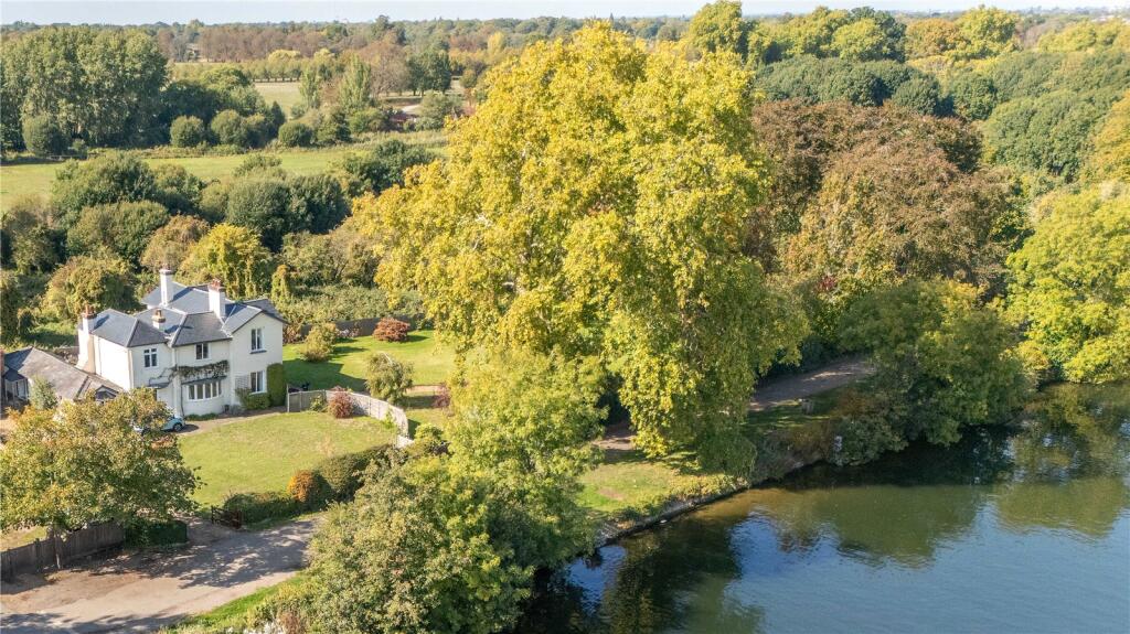 Main image of property: Barge Walk, Kingston upon Thames, Surrey, KT1