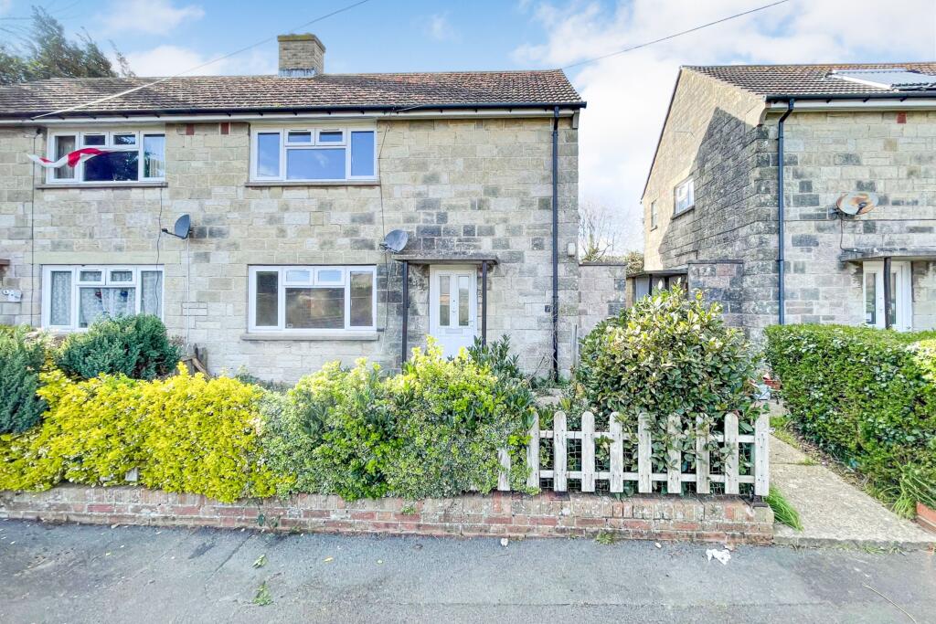 Main image of property: 12 Coronation Gardens, Shanklin, Isle of Wight, PO37 7DZ