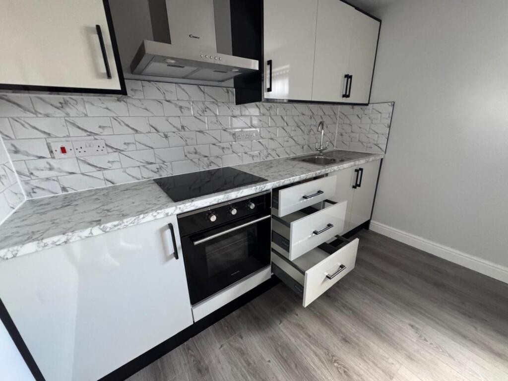 Additional image 6 of Bearwood Road, Smethwick