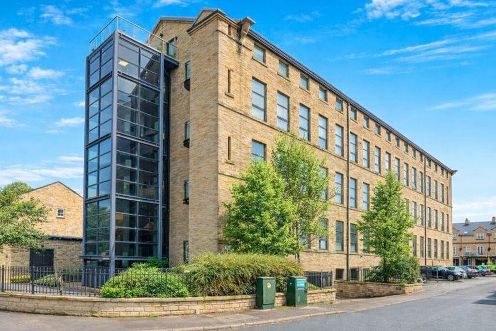 Cavendish Court,  Drighlington, BD11