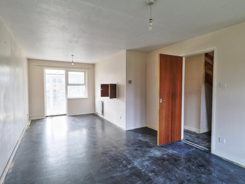 Cornwall Court, Eaton Socon, St Neots, PE19 photo 3