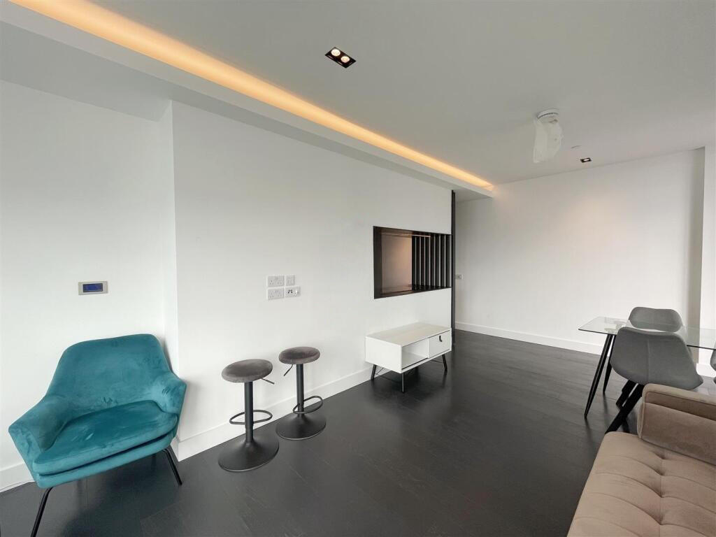 Apartment in London - View 4