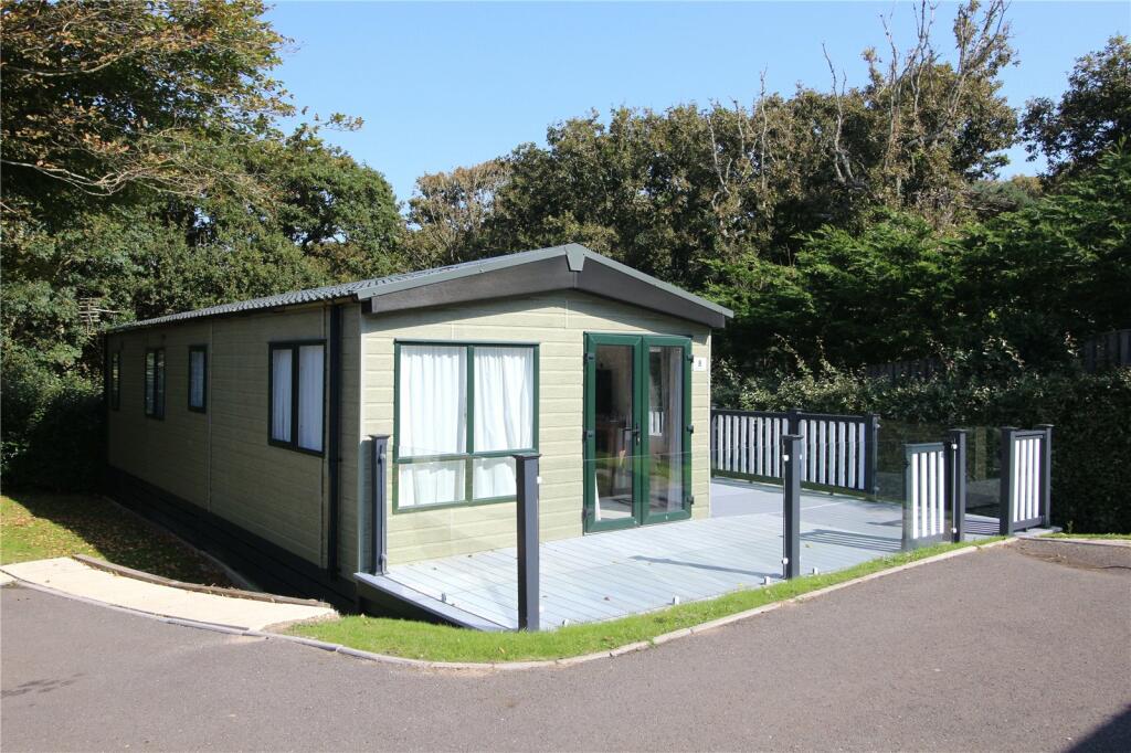 2-bed caravan on New Forest Lodge Retreat, Shorefields, Near Milford On Sea, Hampshire, SO41, £104,950