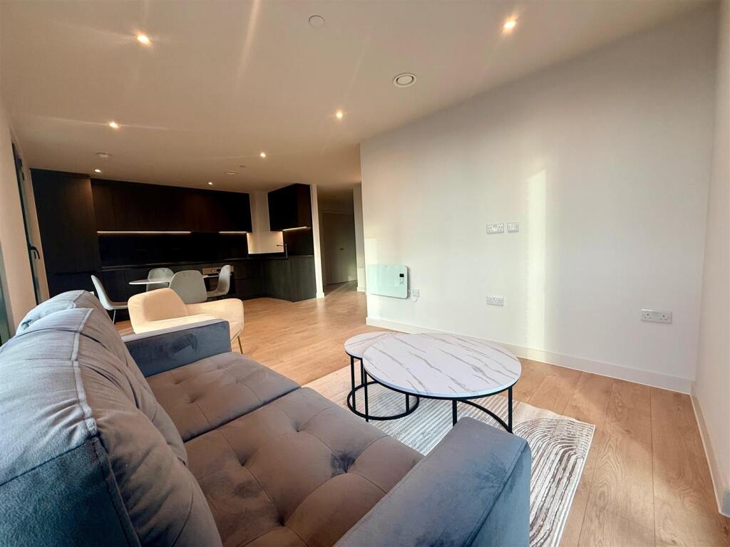 Apartment in Manchester - View 3