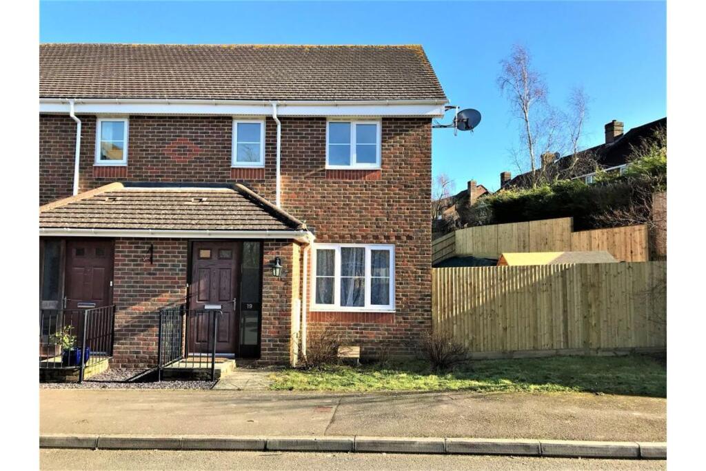 Main image of property: Cuckmere Close, Horsebridge, BN27