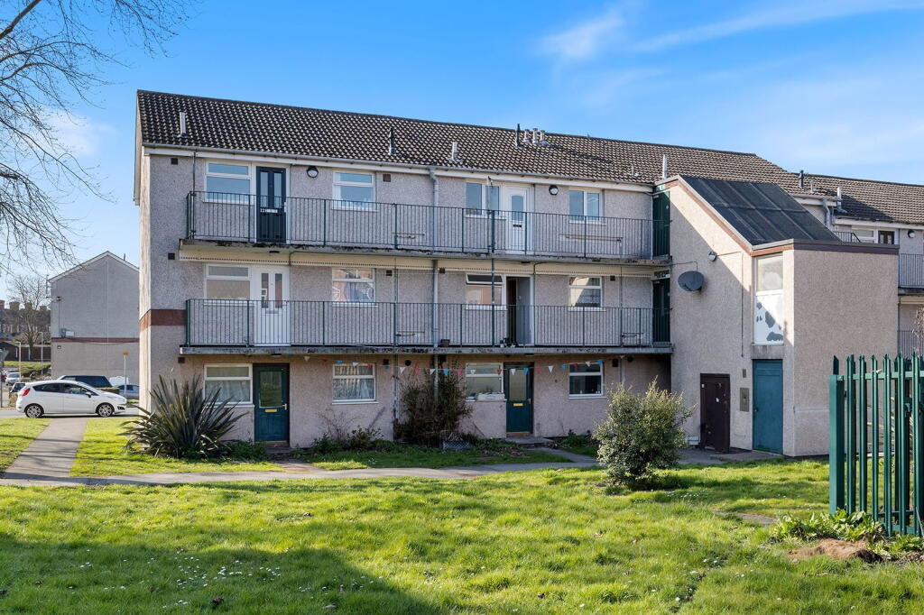 Main image of property: 24 Cresswell Road, Worksop S80 1SU