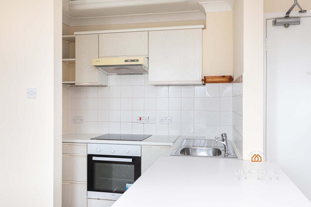 Additional image 11 of Kingsbridge Road, Poole, BH14