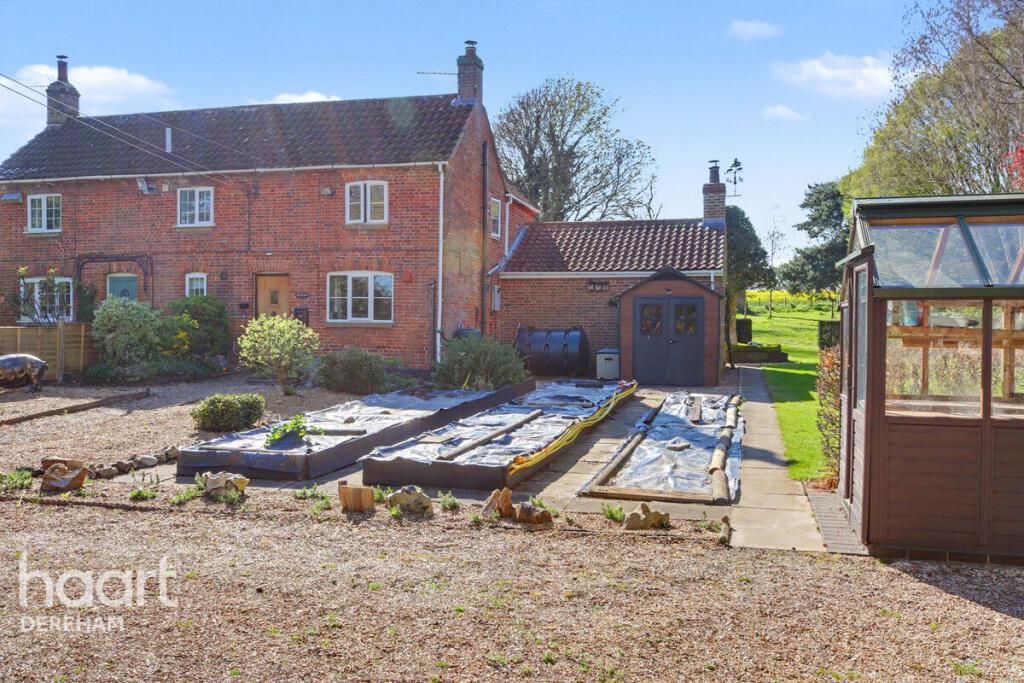 Main image of property: Bintree Road, Billingford