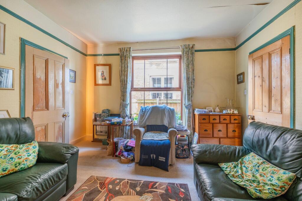 House in East Suffolk, Oulton Broad - More