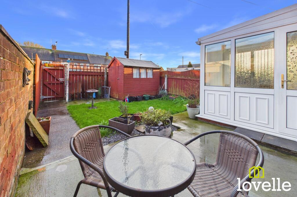 House in Hull - More