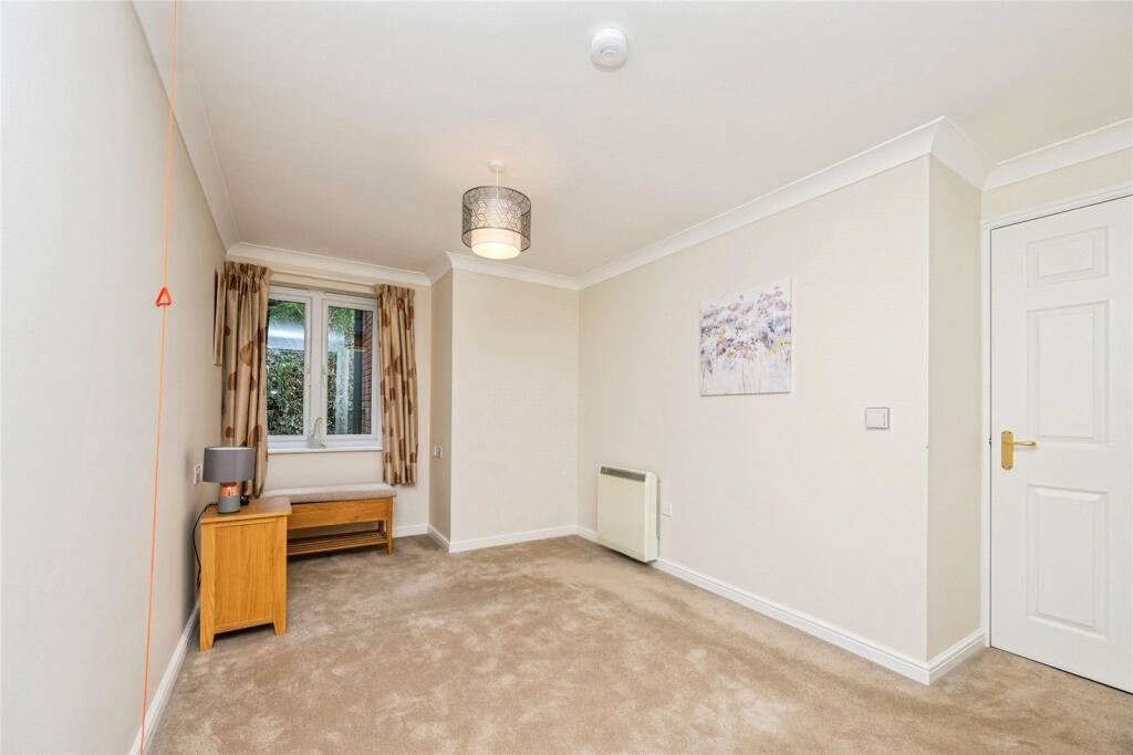 Apartment in Wychavon, Witton, Droitwich Spa - View 4