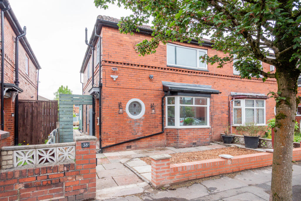 Main image of property: Worsley Avenue, Manchester, Blackley, M40