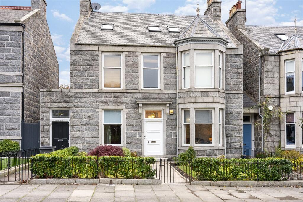 Main image of property: 118 Desswood Place, Aberdeen, Aberdeenshire, AB15 4DQ