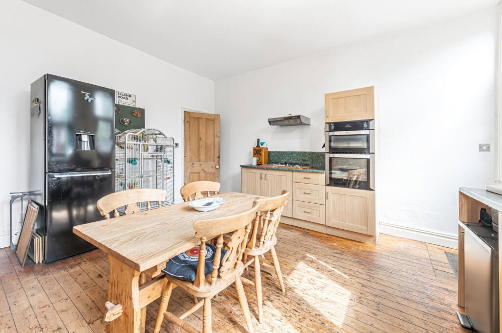 House in Leeds - View 4