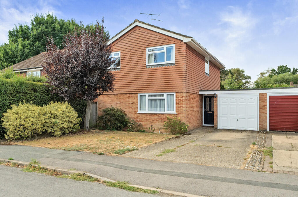 Main image of property: Pinecroft Road, Wokingham, Berkshire, RG41