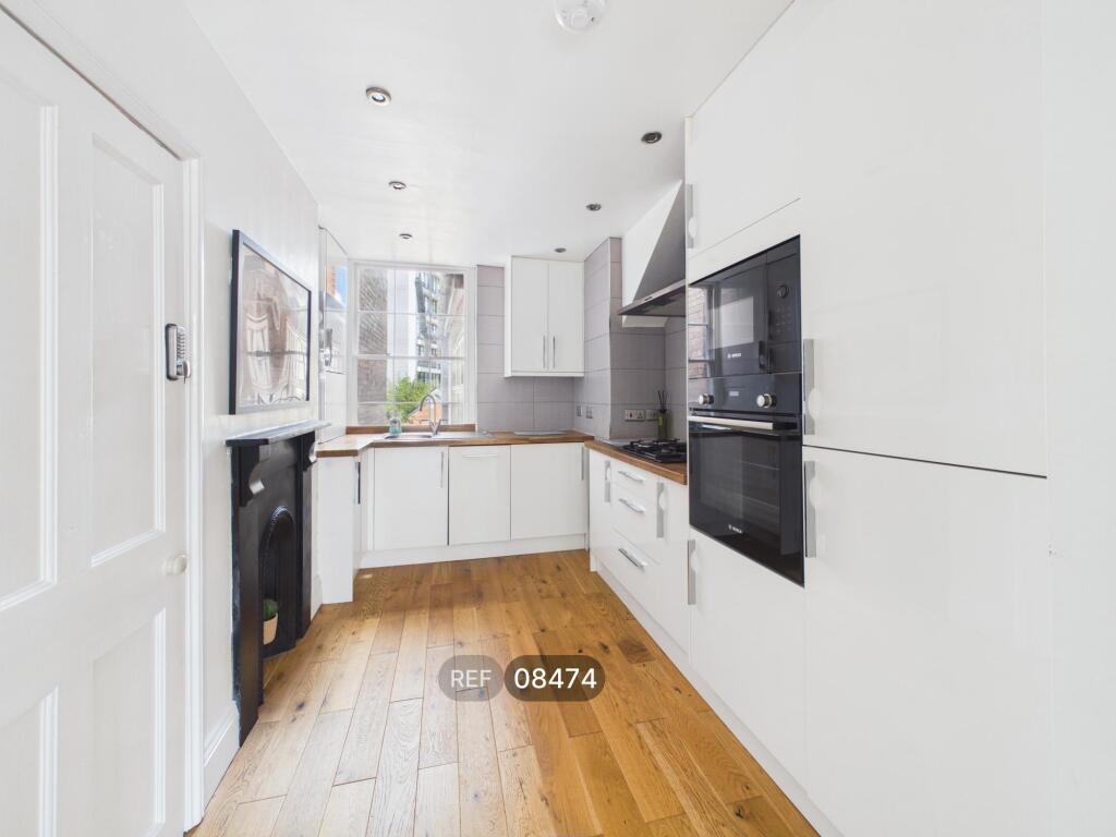 Apartment in Hull - View 4