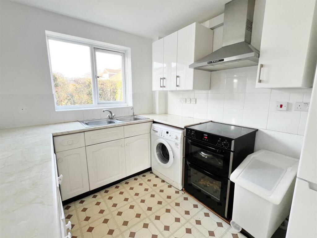 Additional image 7 of Fitzmaurice Close, Bradford-On-Avon