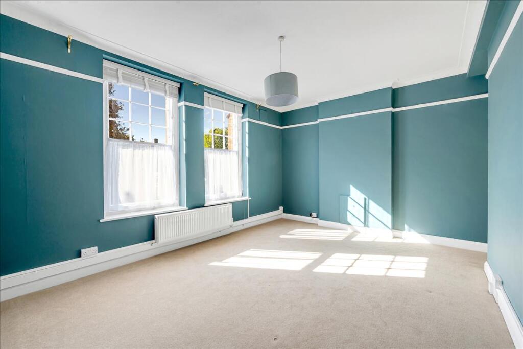 Apartment in London - More