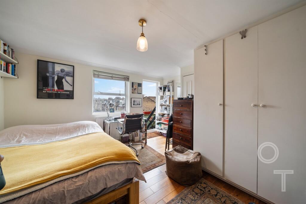 Apartment in London, Kentish Town - View 3