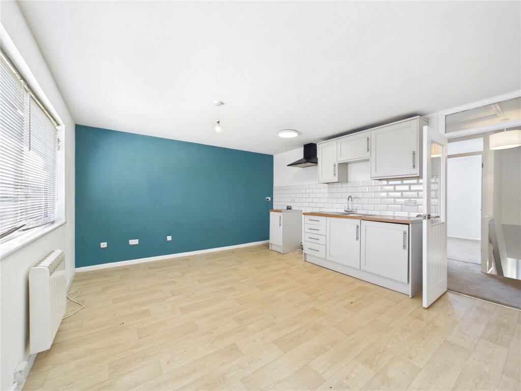 Apartment in Babergh, Sudbury - View 3