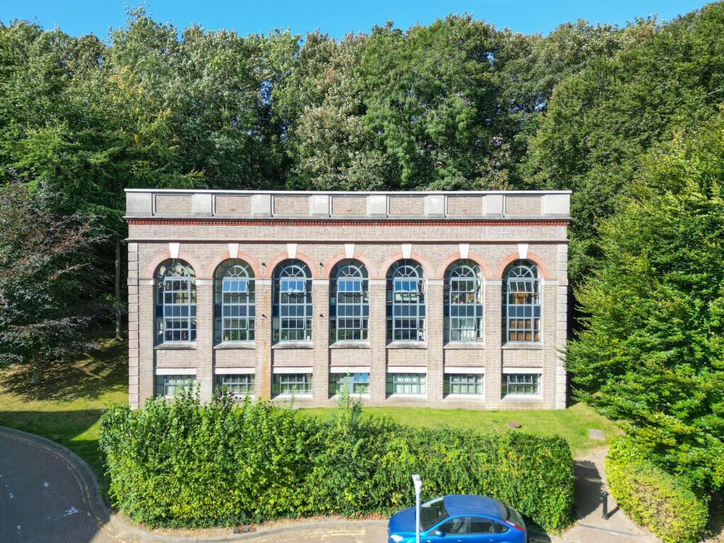 Main image of property: 6 Copper Beeches, Rookery Close, Brighton BN1 6DR