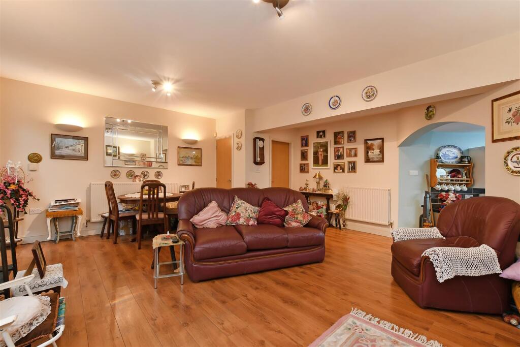 6c, Montgomery Road photo 3