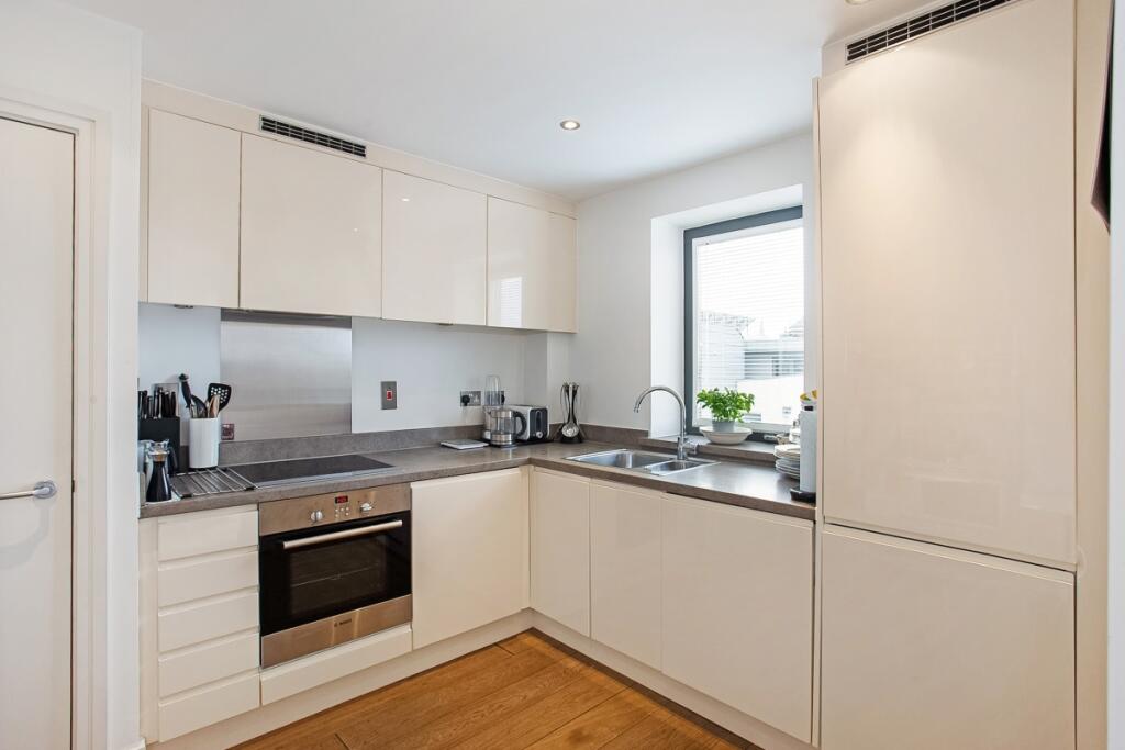 Apartment in London - View 4