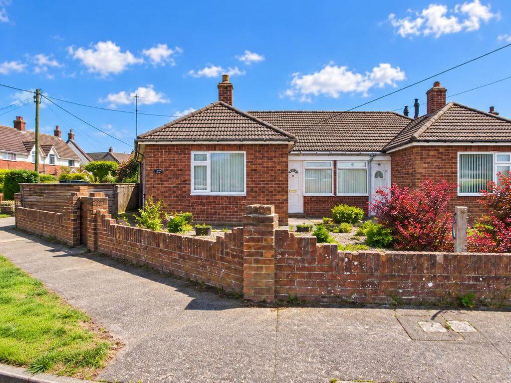 2-bed semi-detached on Lodge Close, Little Oakley, Harwich, CO12, £230,000