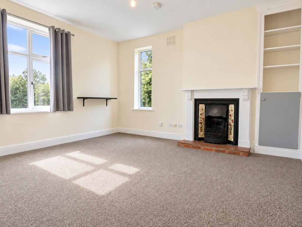 House in South Derbyshire, Lullington - More