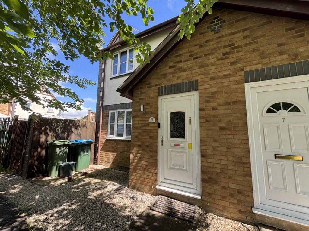 Main image of property: Lark Vale, Aylesbury