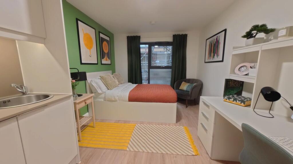 Main image of property: 11 Scholars View, Neal Drive, Cambridge, CB4 2WS