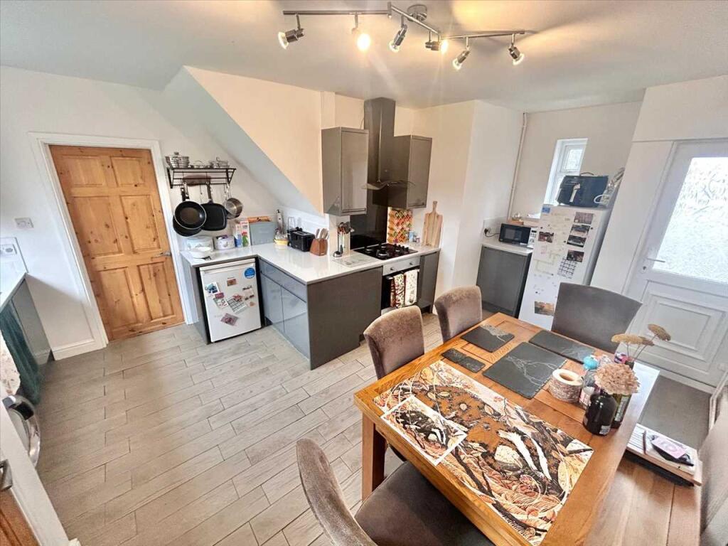 House in Nottingham, Keyworth - View 2