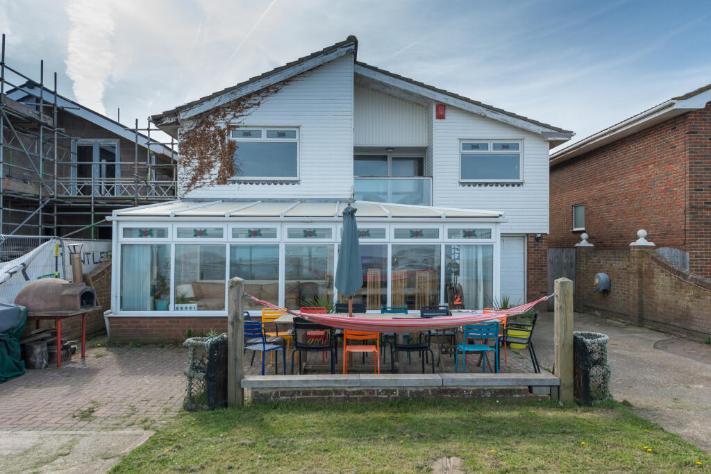 Main image of property: Preston Parade, Seasalter, Whitstable